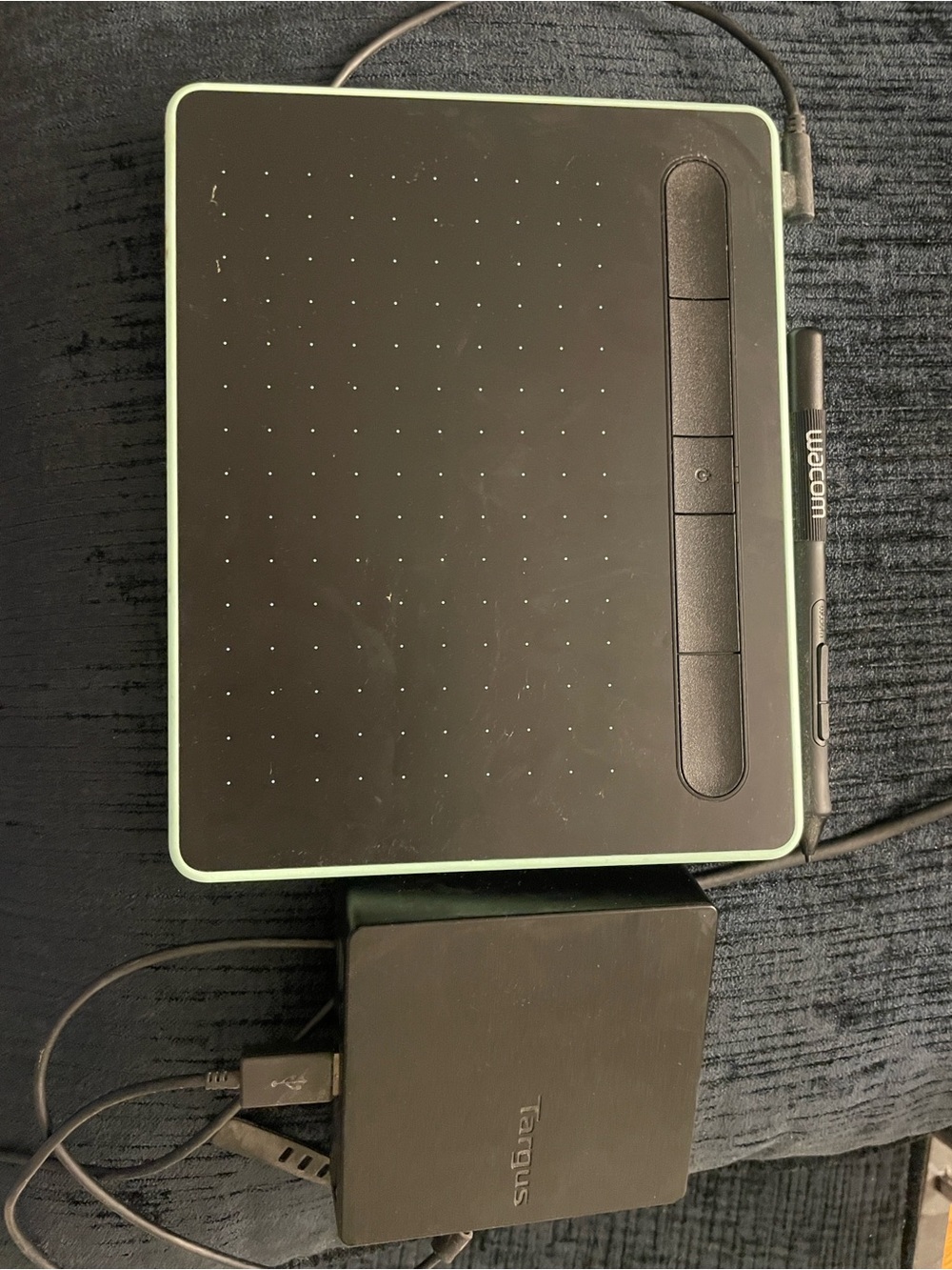 Wacom Intuos Small Bluetooth Graphics Drawing Tablet - Picture 6 of 6